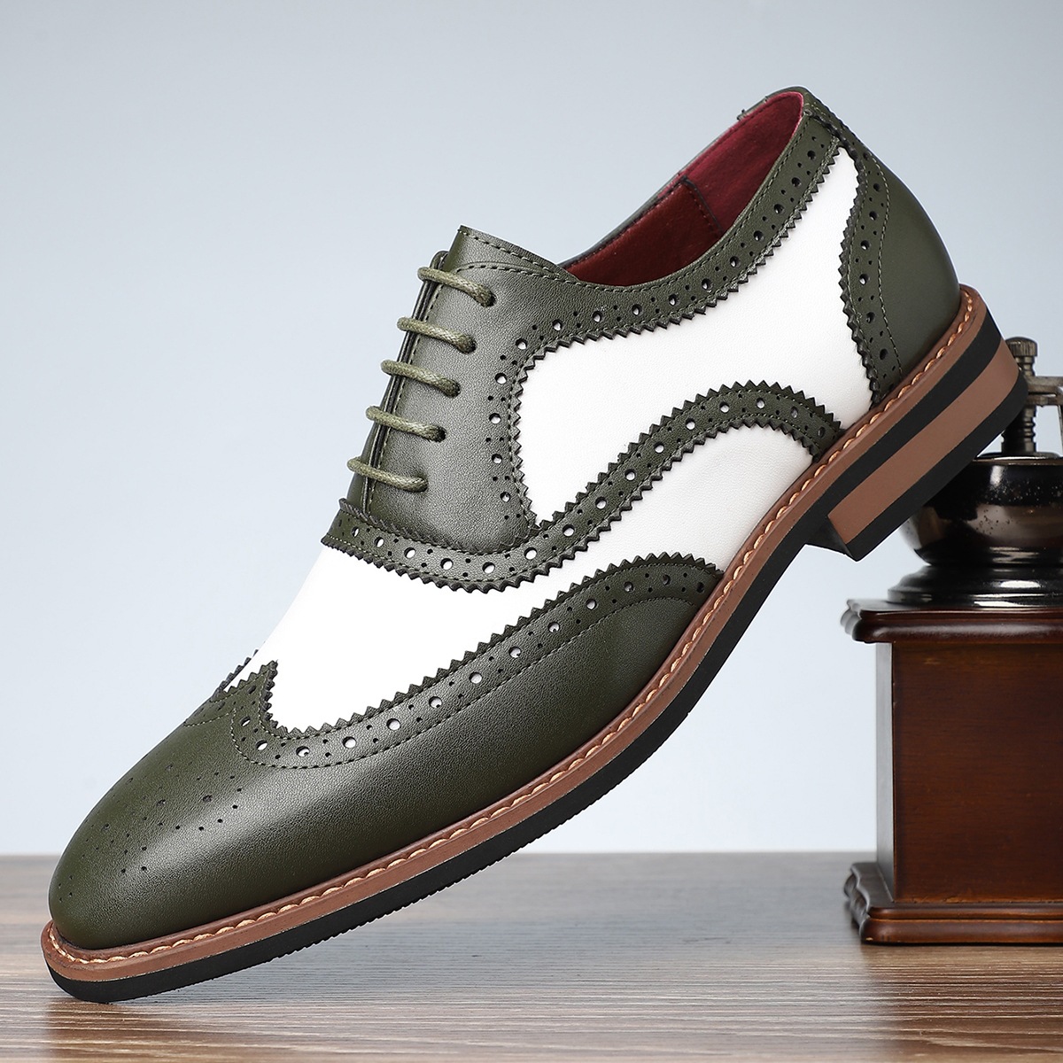 Nuove scarpe da uomo di grandi - Men Shoes Official recensione e prezzo