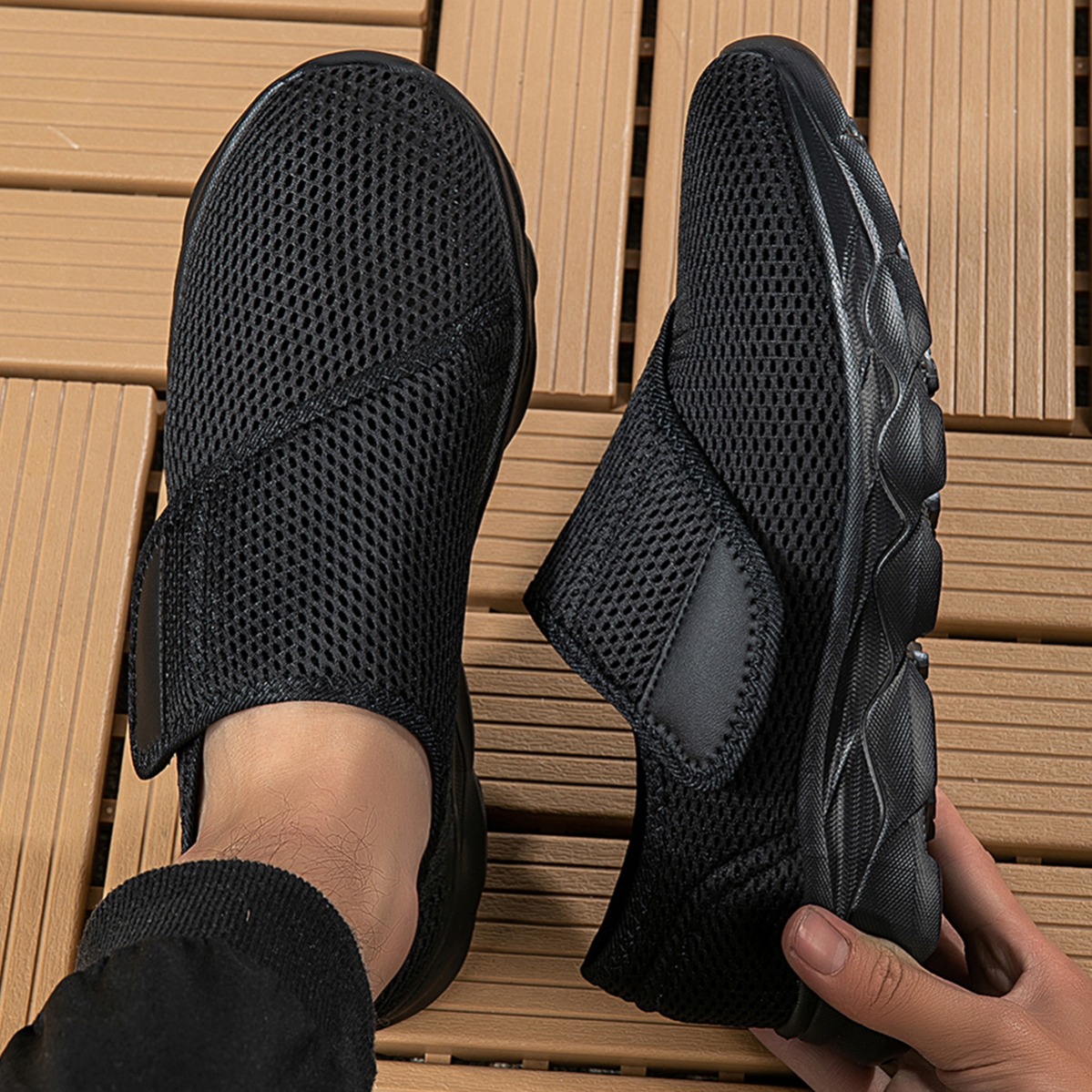 Nuove Scarpe da Passeggio per  - Men'S Shoes With Velcro recensione e prezzo